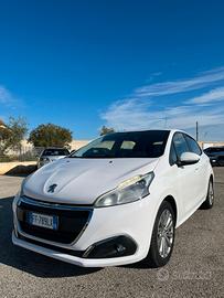 Peugeot 208 BlueHDi 75 5 porte Allure