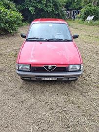 Alfa 33 Red