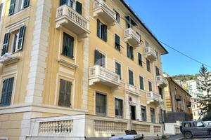 MULTILOCALE A GENOVA