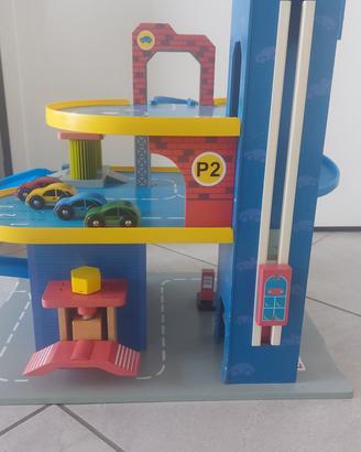 garage tre piani in legno