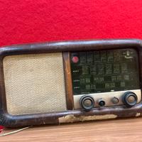 Radio vintage 1945 magnadyne torino