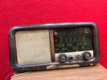Radio vintage 1945 magnadyne torino