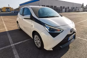 Toyota Aygo Connect 1.0 VVT-i 72CV 5P. x-business 