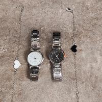 Coppia di orologi con braccialetti