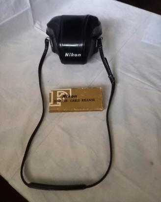 Fotocamera professionale "NIKON F"