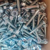 dadi auto perforanti 