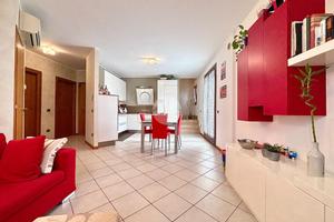 4 LOCALI A SAN GIOVANNI LUPATOTO