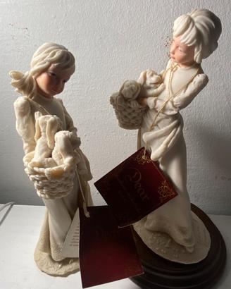 Coppia di Statue Dear