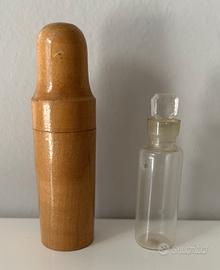 boccetta da farmacia con astuccio in legno