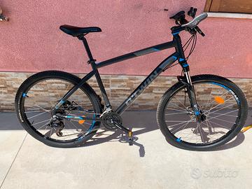 Mountain bike praticamente nuova