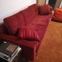 Divano moderno in velluto color melograno – 4 post