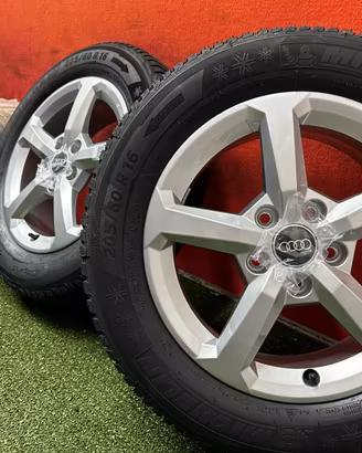 Cerchi Audi Q2 Gomme Inver 2022 Michelin 205 60 16