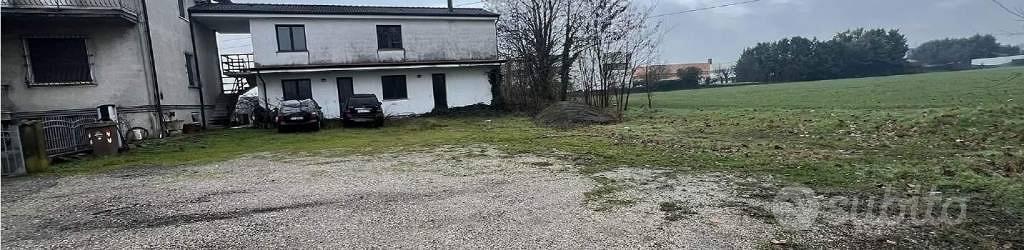 Immobile in asta di 3033 m² a San Giorgio Bigarell - Vista 2