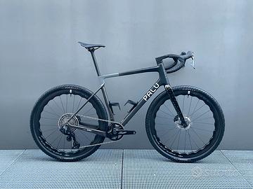 Gravel carbon PALU adatta altezze tra 185 e 200 cm