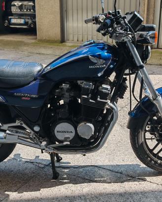 Honda NightHawk 650 il superquadro Honda del 1984.