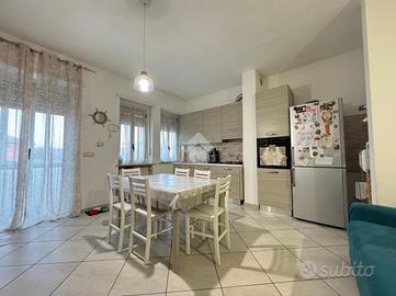 3 LOCALI A CARMAGNOLA