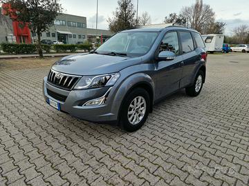 MAHINDRA
XUV500 
XUV500 2.2 16V  4x4
