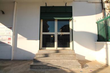 Locale commerciale, trentola ducenta