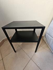 Coppia di comodini in ferro nero per camera