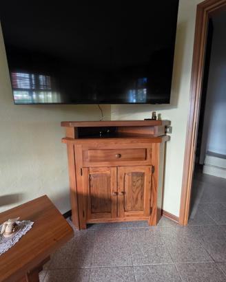 Mobile per tv ad angolo