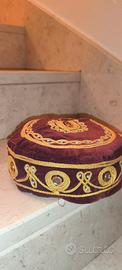 Cappello islamico vintage ricamato in velluto con 