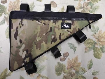 Kicking Donkey - Borsa telaio su misura