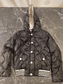 Giubbotto Sisley boy nero in piuma con cappuccio