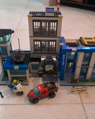 Lego city stazione polizia 60047