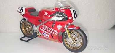 minichamps honda rc30 carl fogarty 1/12