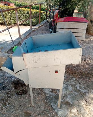 Defogliatore elettrico per olive