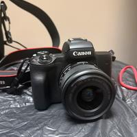 macchina fotografica Canon M50