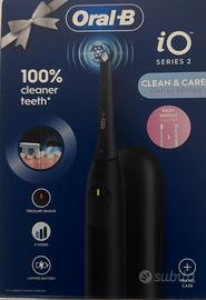 Oral-B iO2 nero + custodia da viaggio