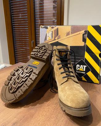 Scarponcini  Caterpillar nuovi tipo Timberland