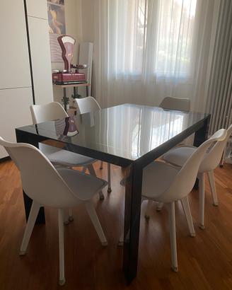 Tavolo allungabile nero