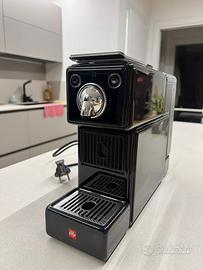Macchinetta del caffè ILLY