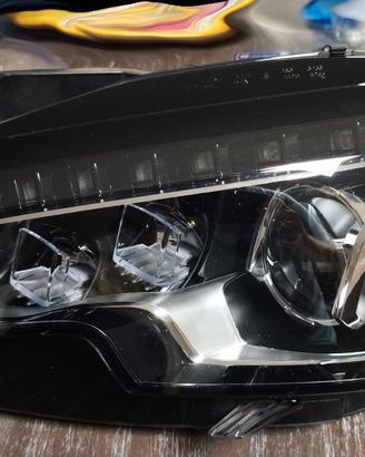 Proiettore anteriore sinistro 9677832480 Peugeot 3