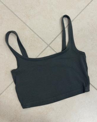 Top corto nero Zara senza etichetta