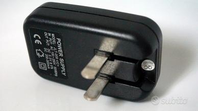 Adattatore da presa americana 100V-250V a USB 5V
