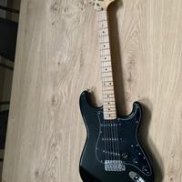 CHITARRA  FENDER SQUIER STRATOCASTER