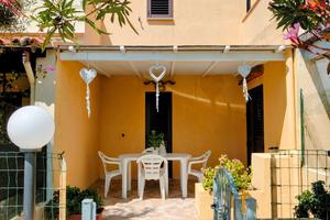 Appartamento tra centro e mare di San Teodoro