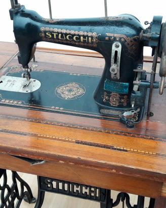 Macchina per cucire Stucchi, 4 cassetti