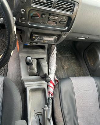 Mitsubishi l200