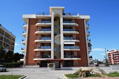 3 LOCALI A ALBA ADRIATICA