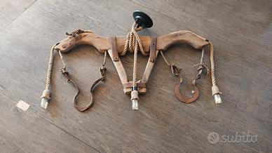 Lampada Giogo antico conservato