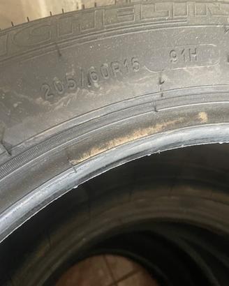 Pneumatici Michelin 205/60 HR 15