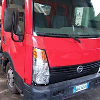 AUTOCARRO NISSAN CABSTAR 35.12 CON GRU