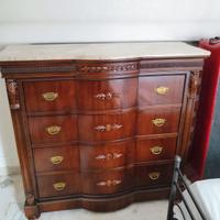 Trittico, comò e comodini.