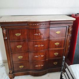 Trittico, comò e comodini.