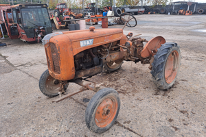 Trattore fiat 18 la piccola parti usate