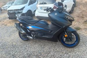 Tmax 560